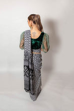 Load image into Gallery viewer, Black and White Lotus - Semi Stitched Saree