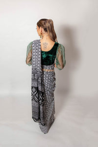 Black and White Lotus - Semi Stitched Saree